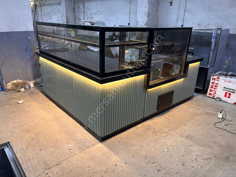 Pasta Dolabı ve Tatlı Tezgahı MRS-492