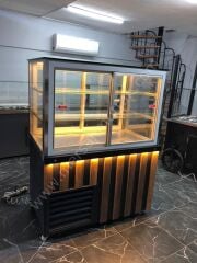 Meşrubat ve Pasta Dolabı Kule Model