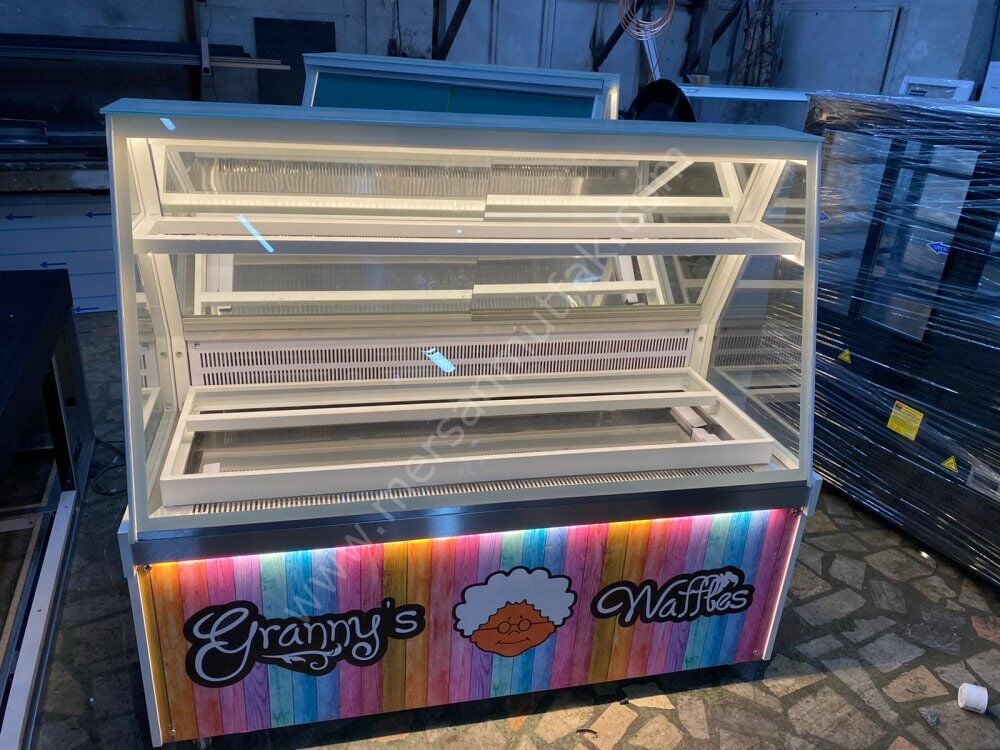 Waffle Dolabı Ön Sticker Dekorlu