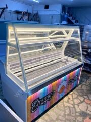 Waffle Dolabı Ön Sticker Dekorlu