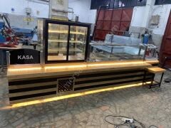 Yemeklik Tezgahı ve Tatlı Dolabı