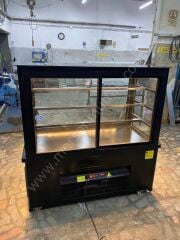 Kuru Pasta Teşhir Dolabı