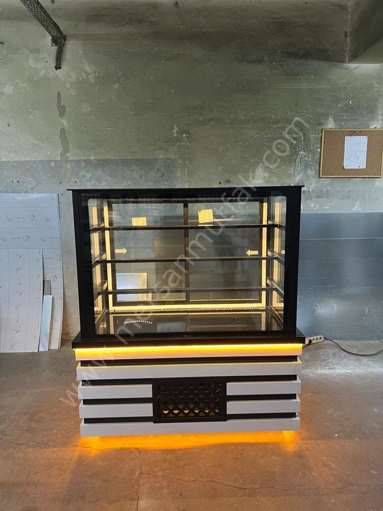 Pasta Tatlı Teşhir Dolabı