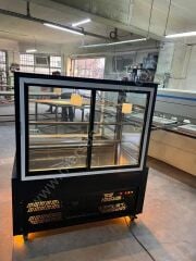 Pasta Tatlı Teşhir Dolabı