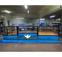 Unlu Mamüller ve Yaş Pasta Reyonu