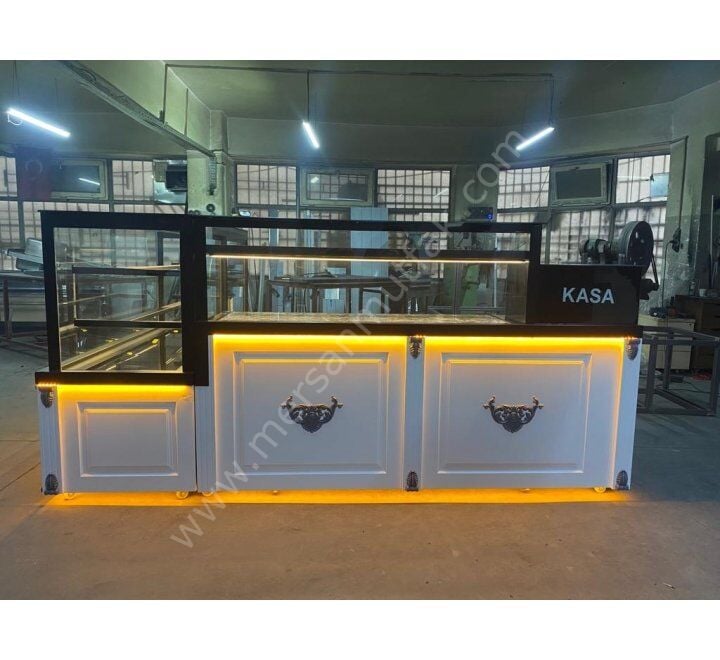 Baklava Tatlı Tezgahı ve Pasta Dolabı