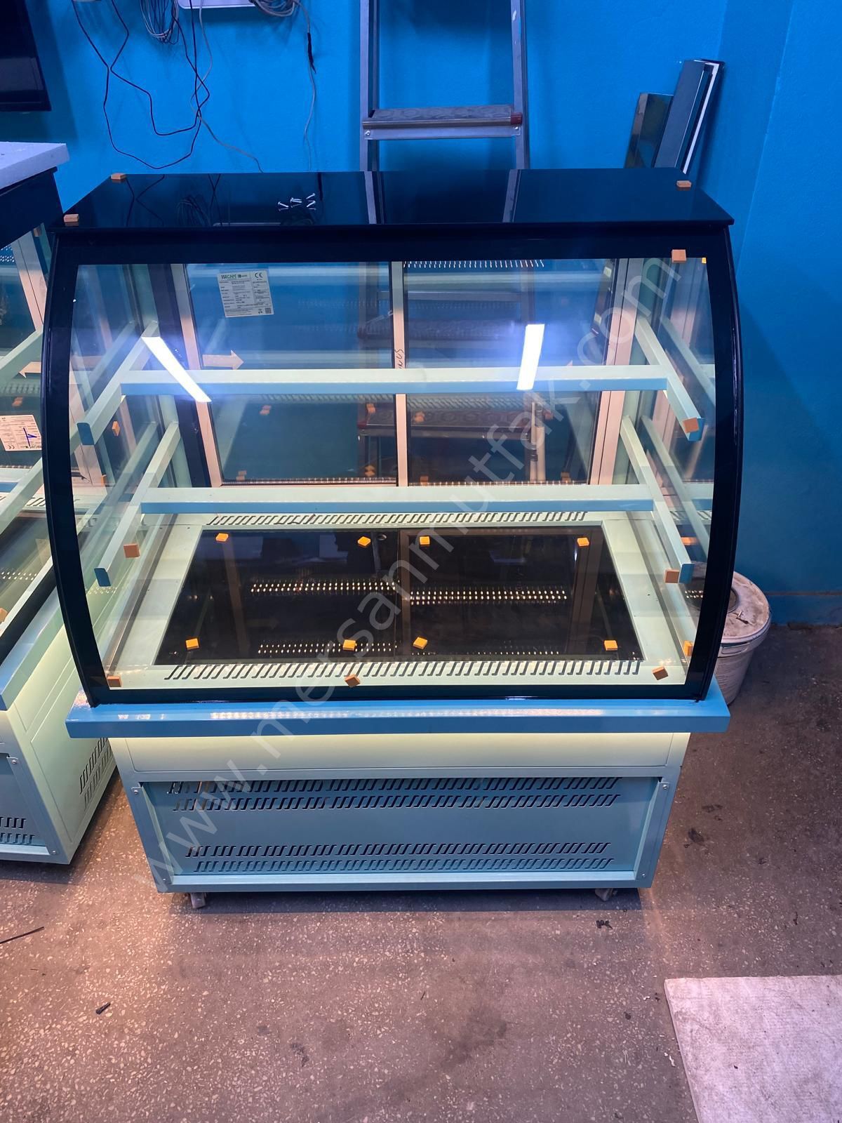 Pasta Teşhir Dolabı MRSN-92