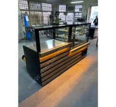 Böreklik ve Pasta Dolabı