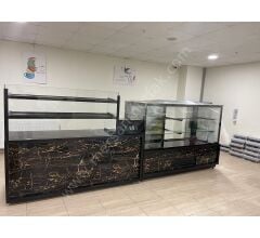 Baklava Teşhir Tezgahı ve Pasta Reyonu