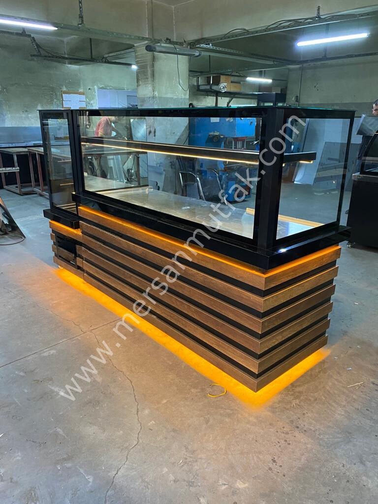 Böreklik Tezgahı ve Pasta Dolabı MRSN-131