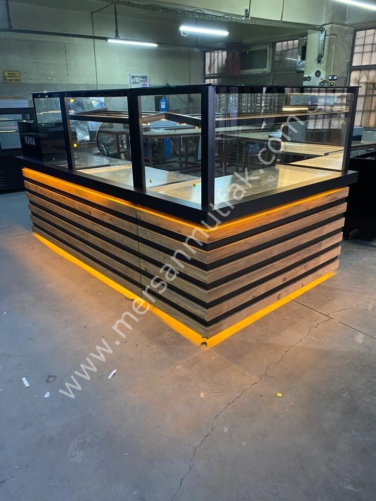 L Model Börek Teşhir Tezgahı MRSN-132