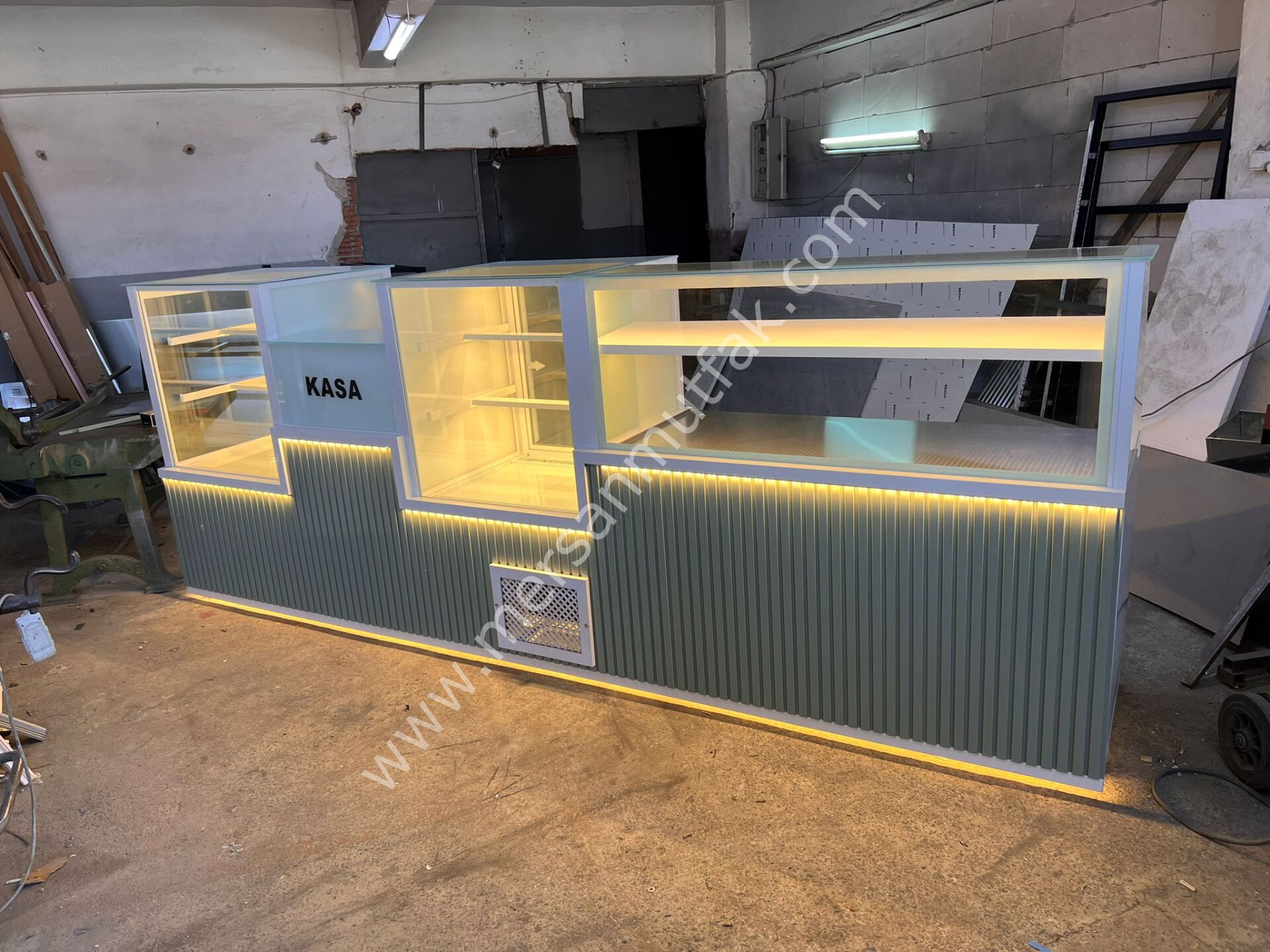 Pasta Teşhir Dolabı ve Börek Tezgahı MRSN-181