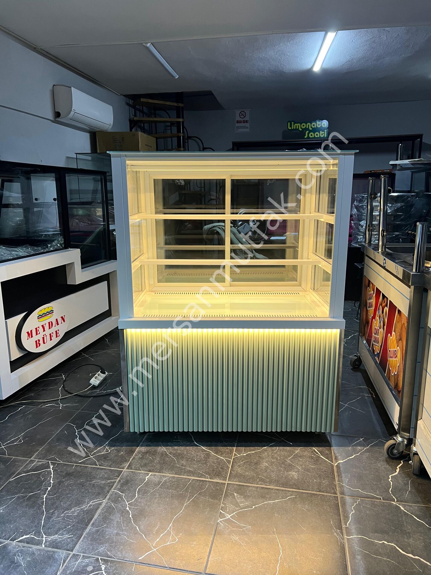 Pasta Tatlı Dolabı MRSN-184