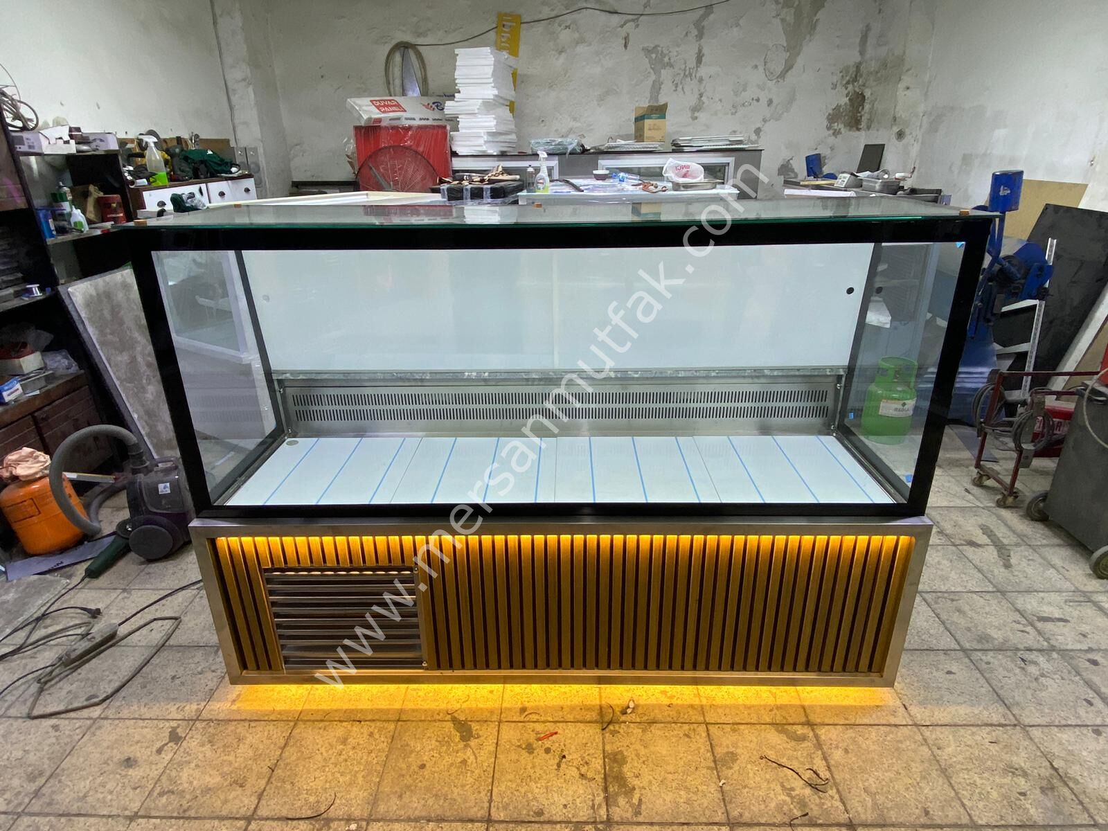 Kebap Meze ve Şarküteri Dolabı MRSN-185