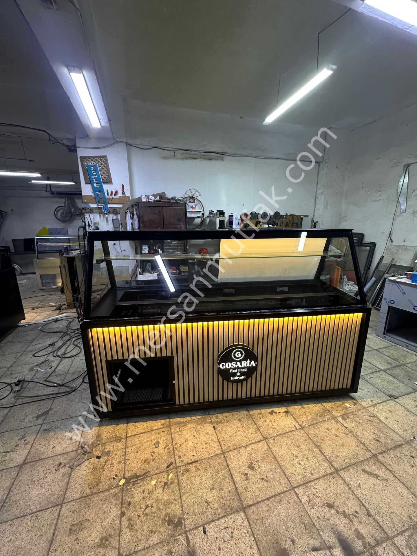 Salatbar ve Sandviç Dolabı MRSN-196