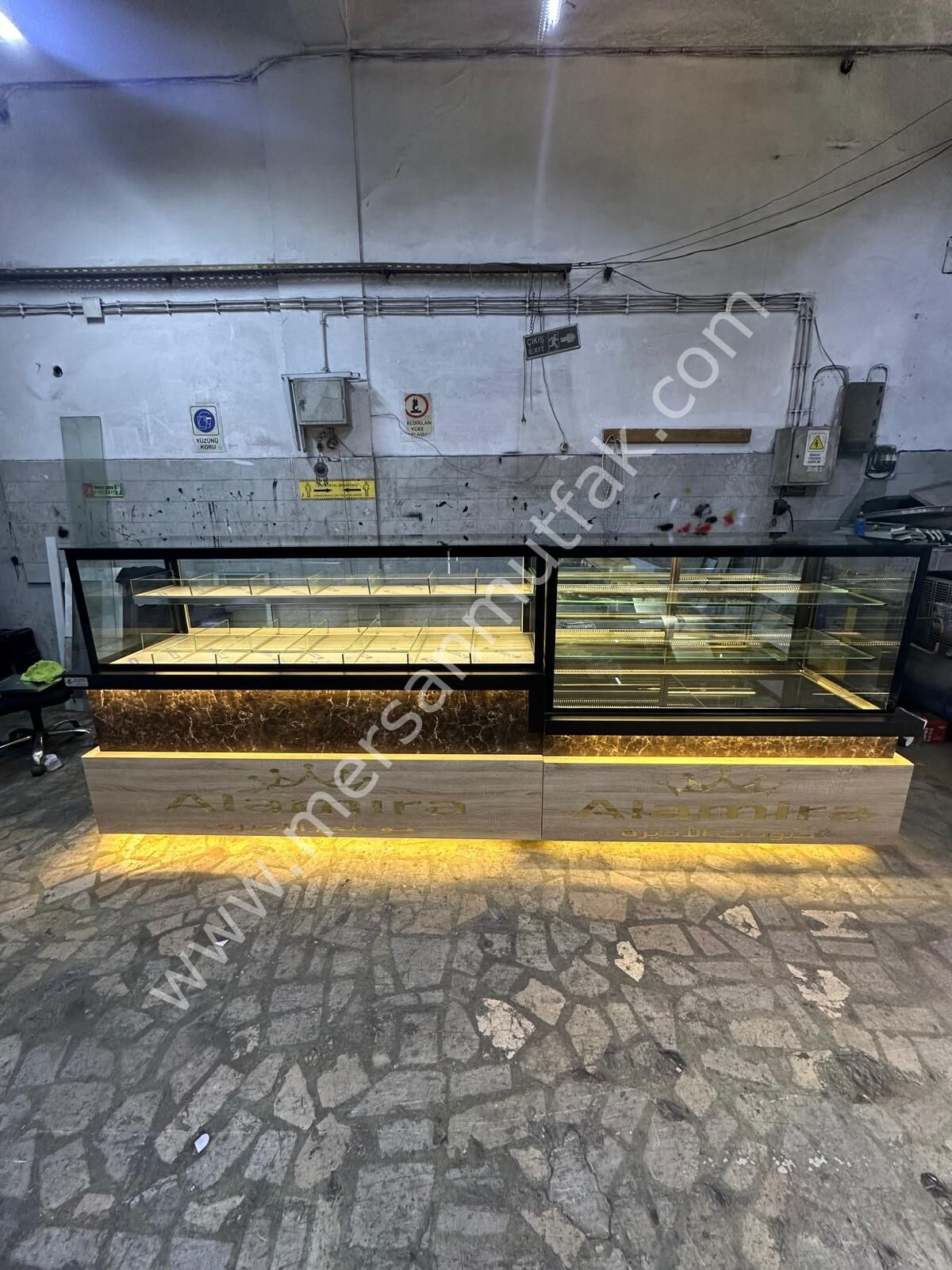 Pasta ve Şekerleme Dolabı MRSN-293