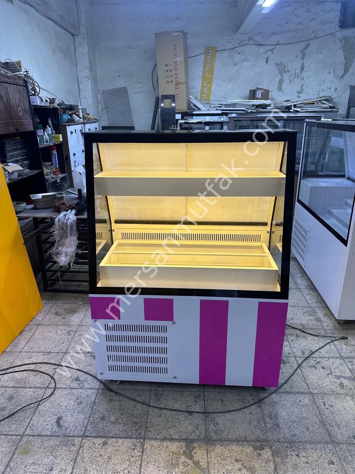 Waffle Dolabı MRSN-294