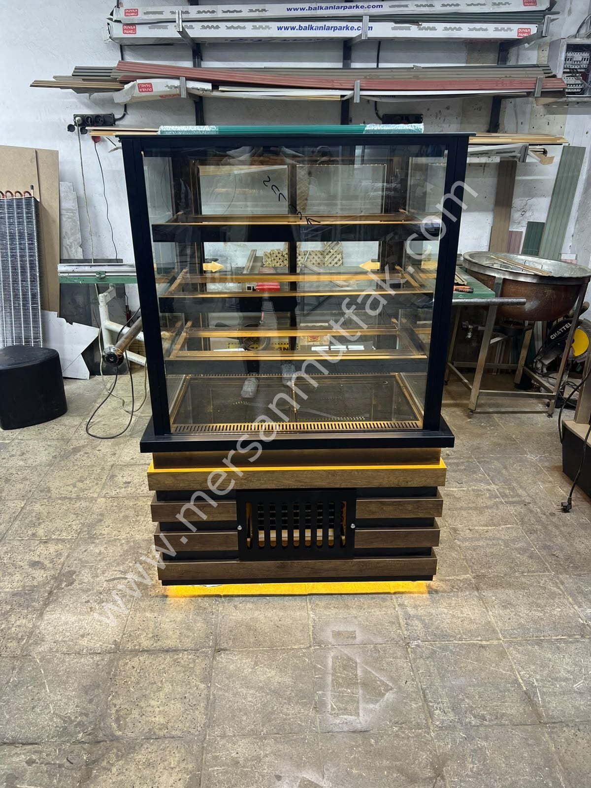 Pasta Teşhir Dolabı MRSN-302